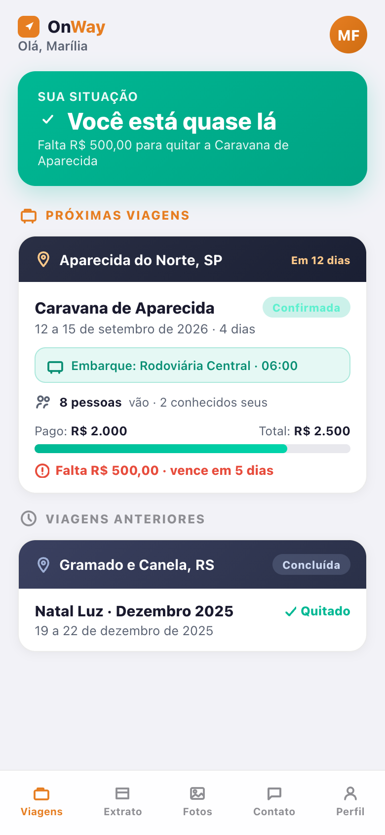 Portal do Passageiro do OnWay no celular, com o cliente logado vendo sua próxima viagem, o saldo a pagar, o ponto de embarque e os conhecidos que também vão
